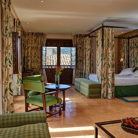 Parador De Sos del Rey Católico Esterno foto
