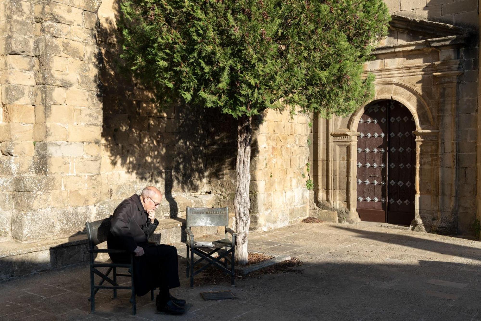 Parador De Sos del Rey Católico Esterno foto