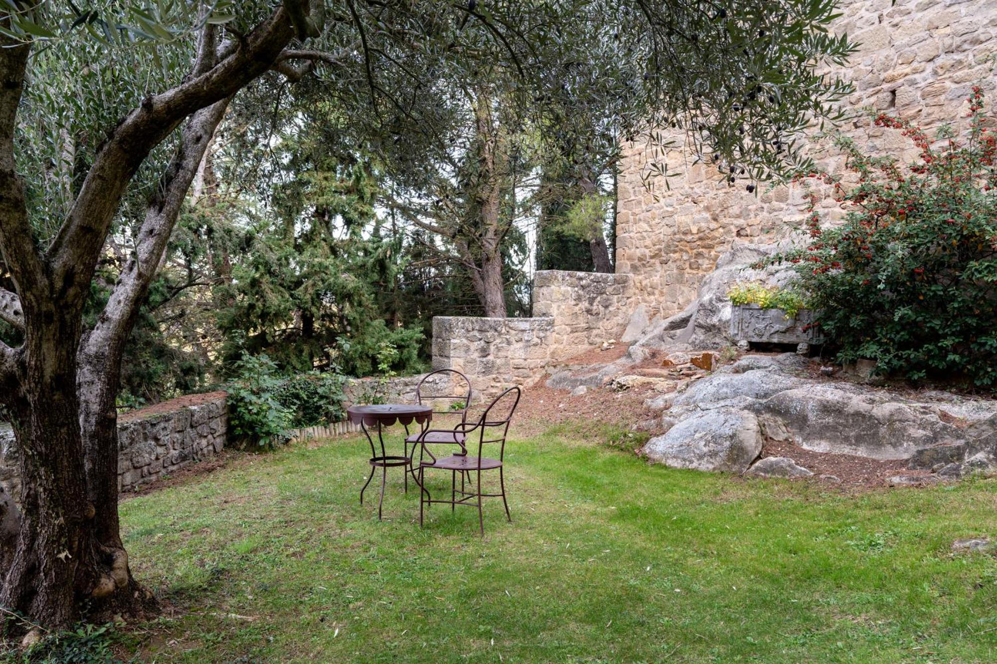 Parador De Sos del Rey Católico Esterno foto
